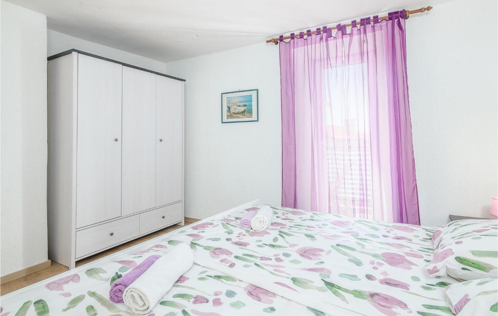 Stunning Home In Punat With Kitchen Stara Baška Zewnętrze zdjęcie